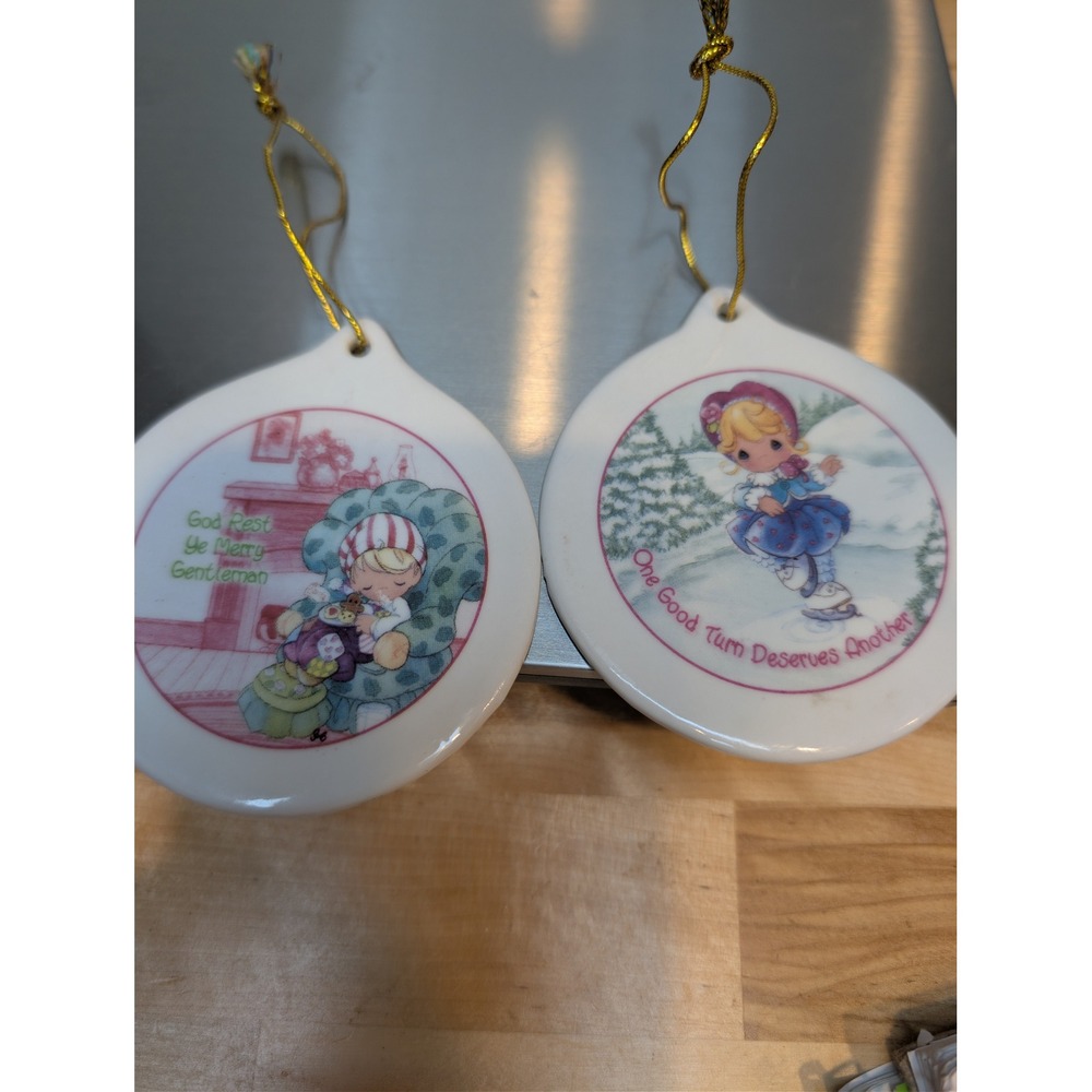 Precious Moments Christmas Remembered Porcelain Ornaments‎ Set of 2 2001